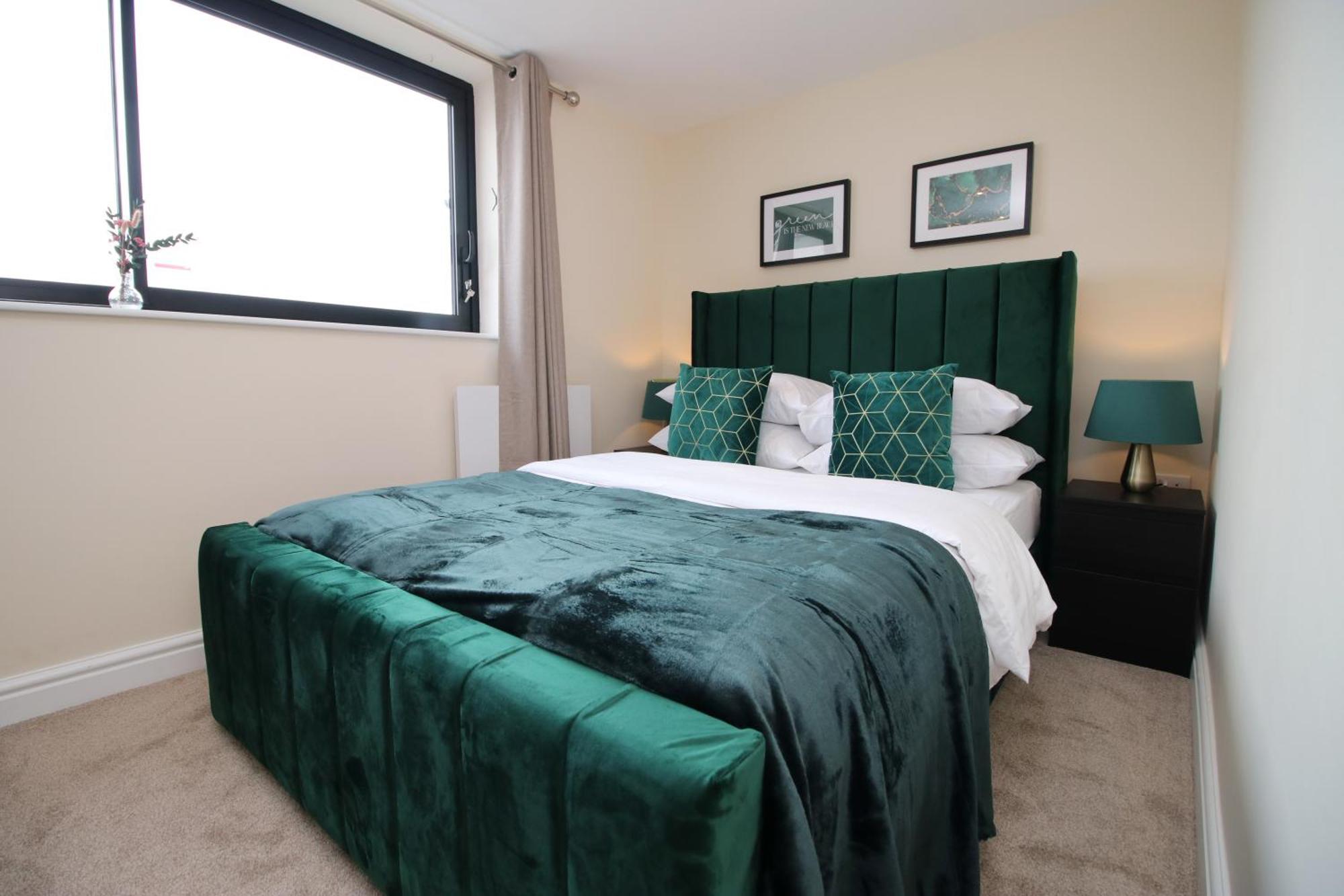 Luxury 4 Bedroom 4 Ensuite Home In Penarth Κάρντιφ Εξωτερικό φωτογραφία